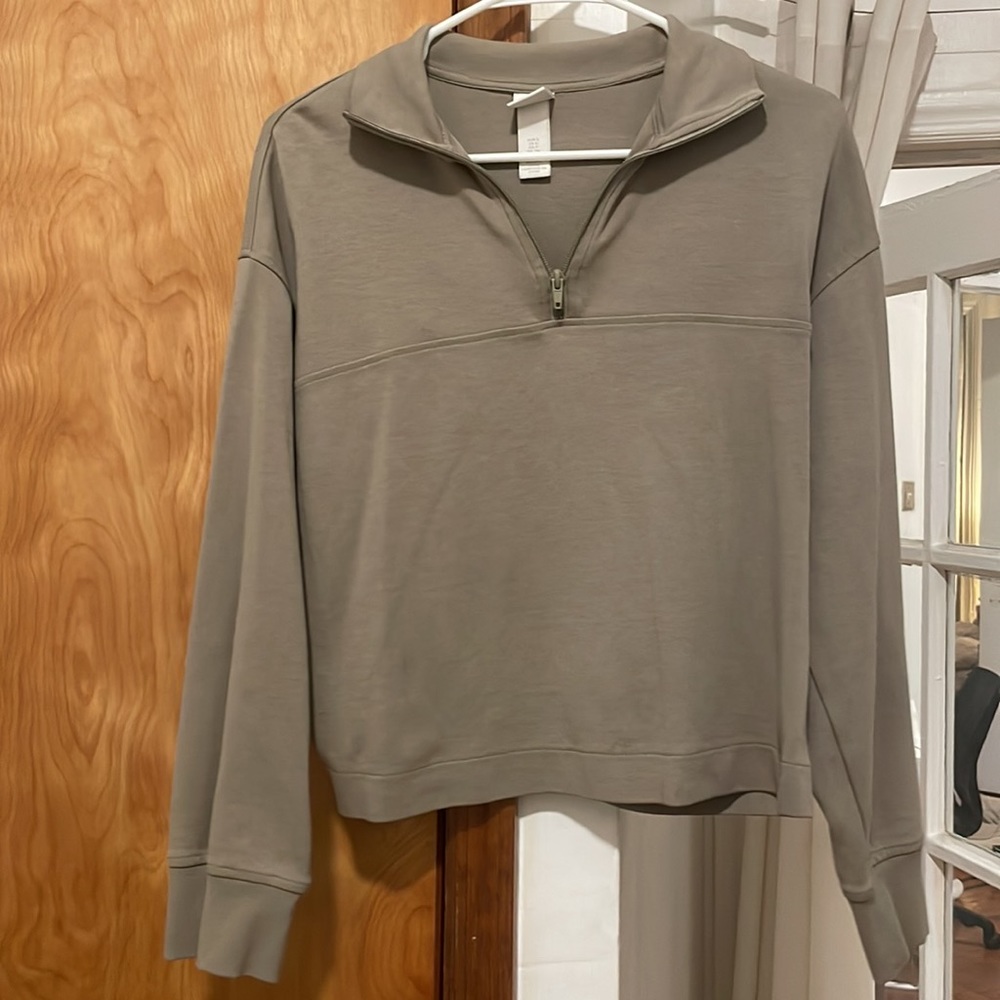 H&M Half Zip Sweatshirt - Picture 5 of 9